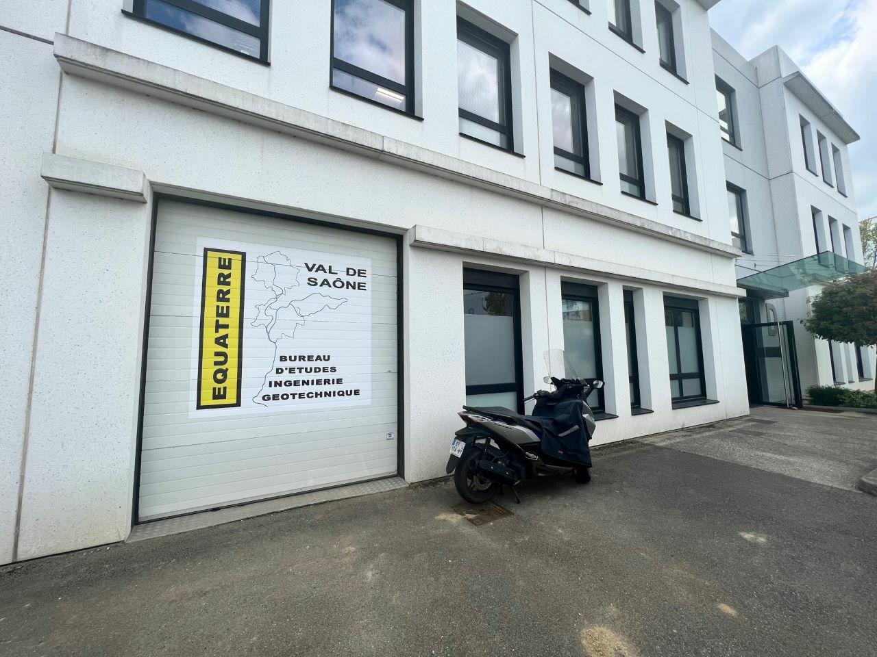 Bureau Saint-Priest 233m² Location bureau Saint-Priest Rhône OLBUR2207096 1